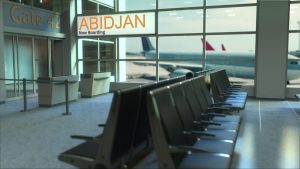 Embarquement pour le vol Abidjan dès maintenant au terminal de l'aéroport. Voyager vers l'Ivoire